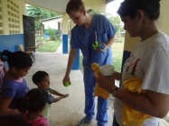 Teaching children the importance of hand washing in Panama with Global Brigades. (Courtesy of Chad Byrd)